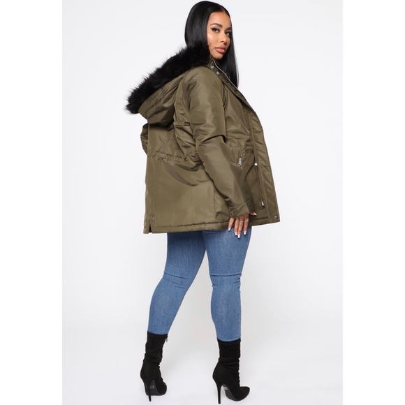NWT Fashion Nova Faux Fur Jacket - M - Picture 5 of 5